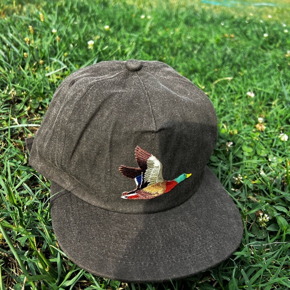 Duck hat - NEW! - Picture 2 of 5